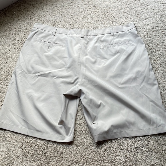 PGA Tour tan shorts size 42. Some marks around waistline as pictured. - Picture 6 of 8